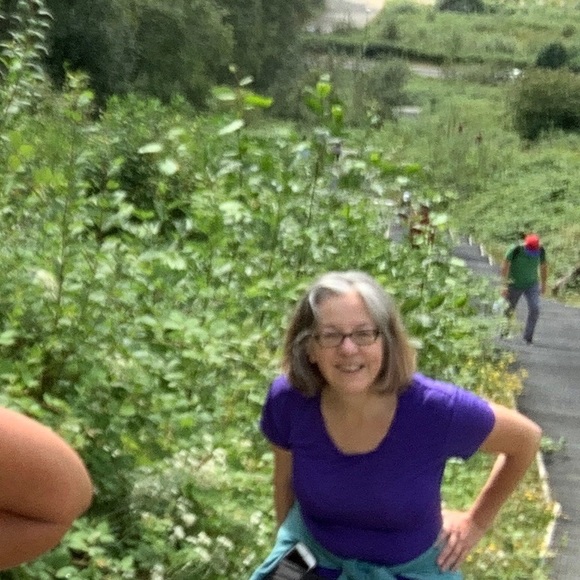 Meet your Posher, Paula - Picture 3 of 3